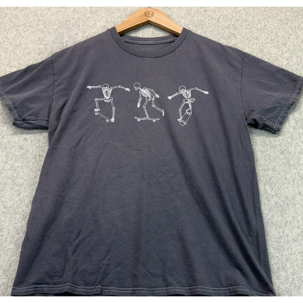Full Tilt Womens T-Shirt Gray Graphic Skeletons Skateboarding Cotton Crewneck S